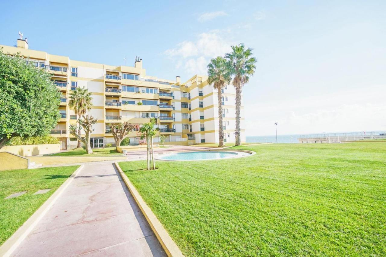 Amazing Private Room In Apartment With Sea Beach View - Pool - Park - Private Condominium - Access To The Beach Oeiras Bagian luar foto